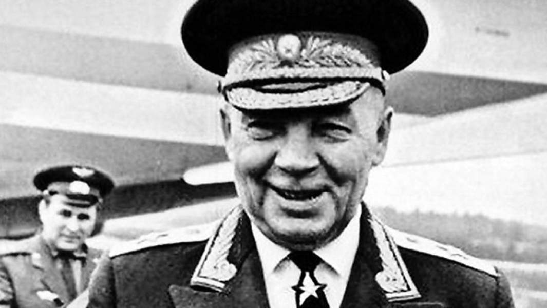  Командующий Воздушно-десантными войсками генерал армии Василий Маргелов