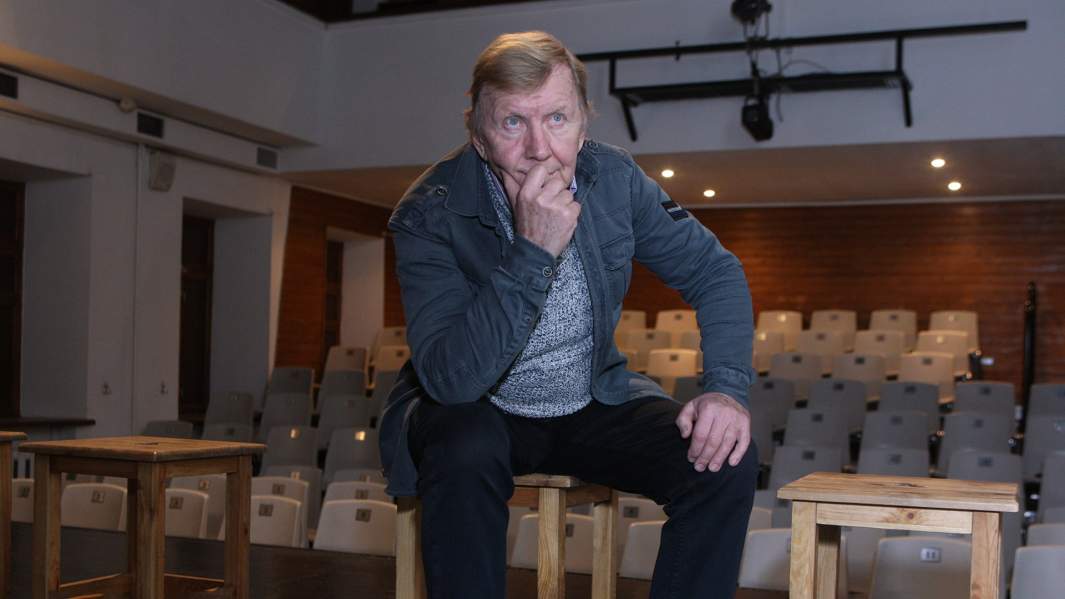 Юрий Чернов