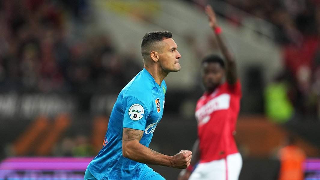 Деян Ловрен в составе ФК «Зенит»