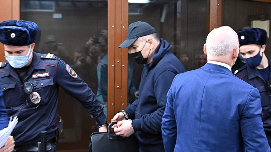 Фигурант дела «Суммы», бывший член Совета Федерации Магомед Магомедов во время оглашения приговора в Мещанском суде Москвы, 22 ноября 2022 года