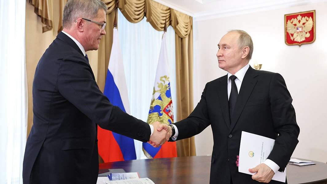 Владимир Путин и Радий Хабиров