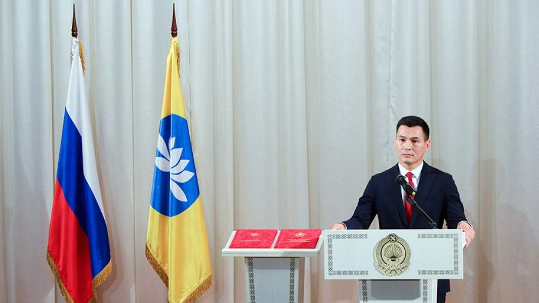 Глава Республики Калмыкия Бату Хасиков