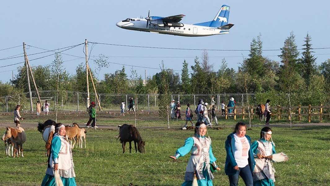 самолет АН-24