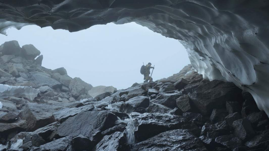 Кадр из фильма  «Выход»