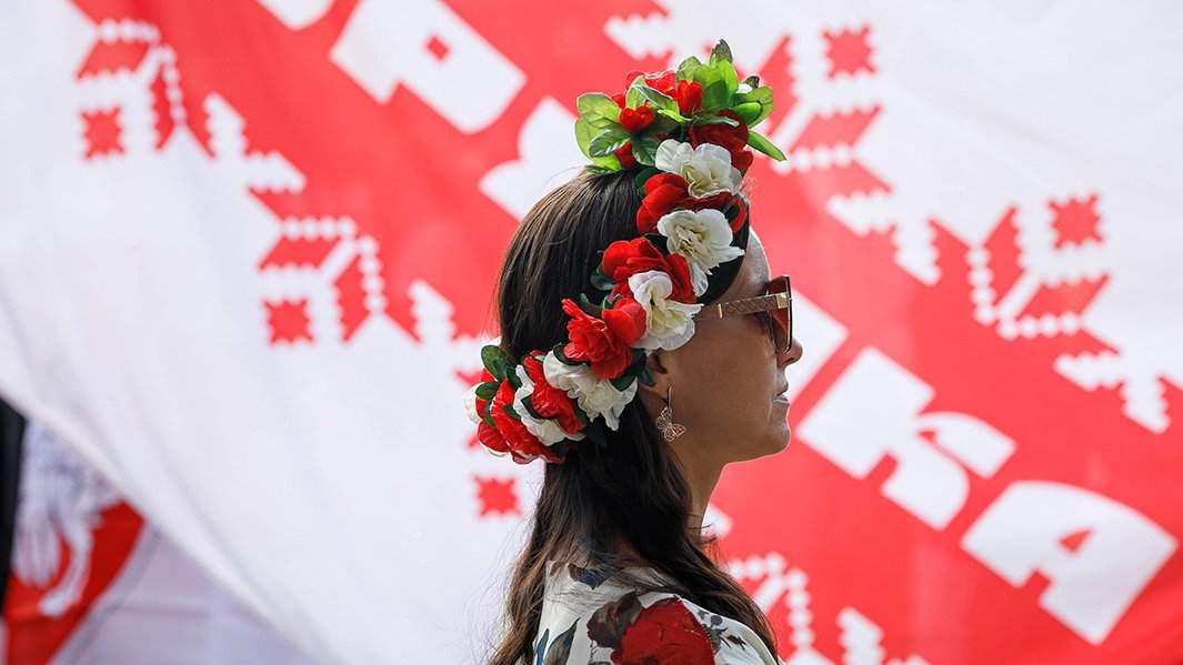 Девушка в венке БКБ