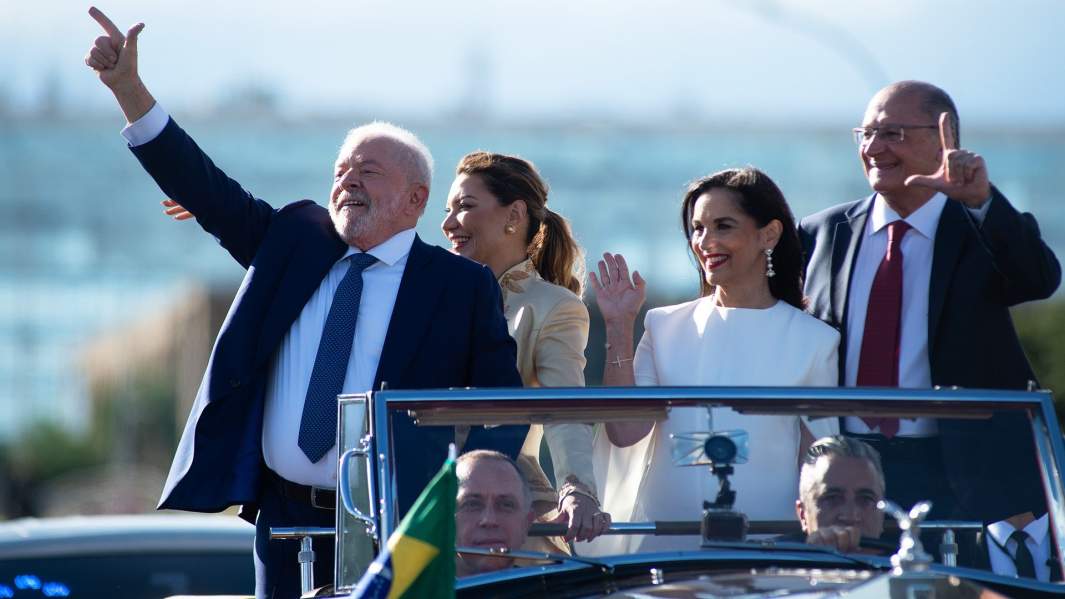 президент Луис Инасиу Лула да Силва по дороге на церемонию инаугурации 