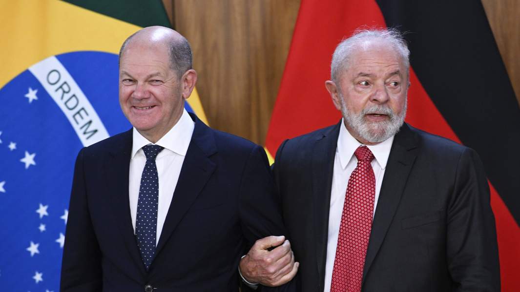 Канцлер Германии Олаф Шольц и президент Бразилии Луис Инасио Лула да Силва 
