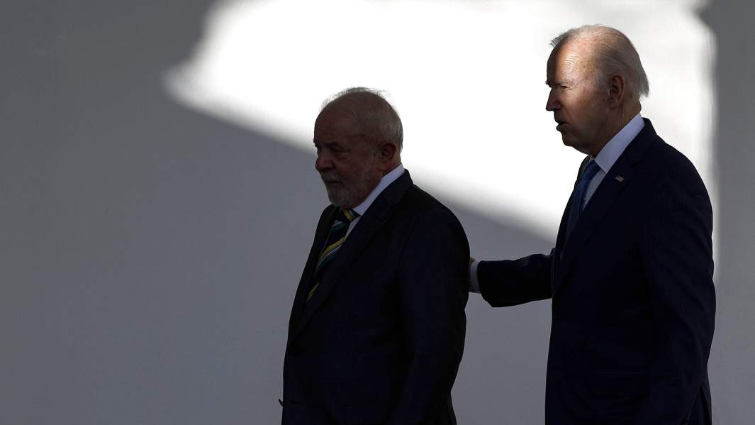 Президент США Джо Байден  и президент Бразилии Луис Инасиу Лула да Силва