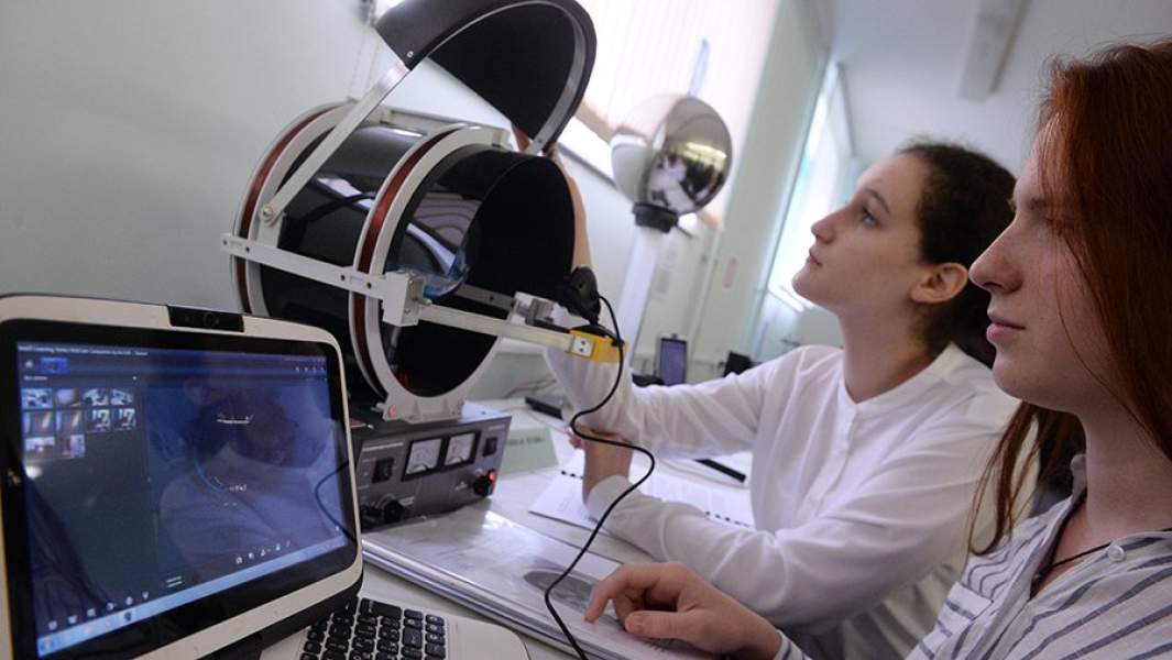 инженеры школьники