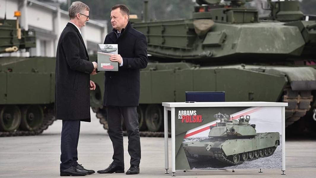 Польша и США заключили соглашение о поставке танков ABRAMS