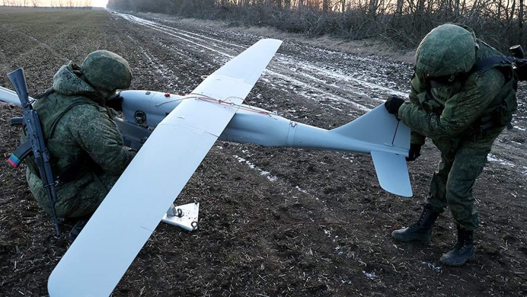 Подготовка к запуску многофункционального беспилотного комплекса «Орлан-10» в зоне проведения специальной военной операции