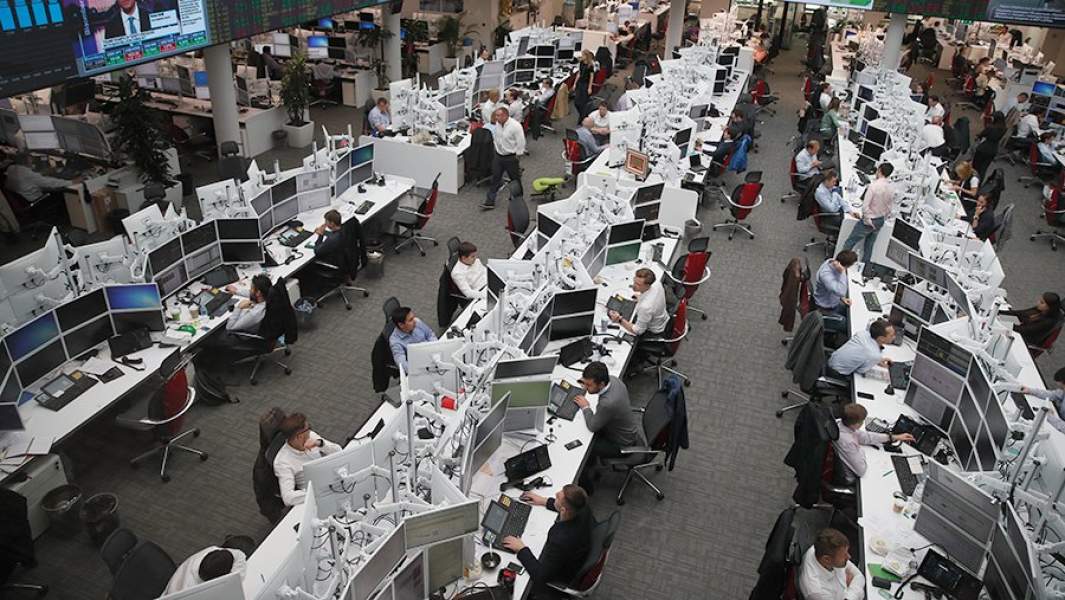 Работа за компьютерами