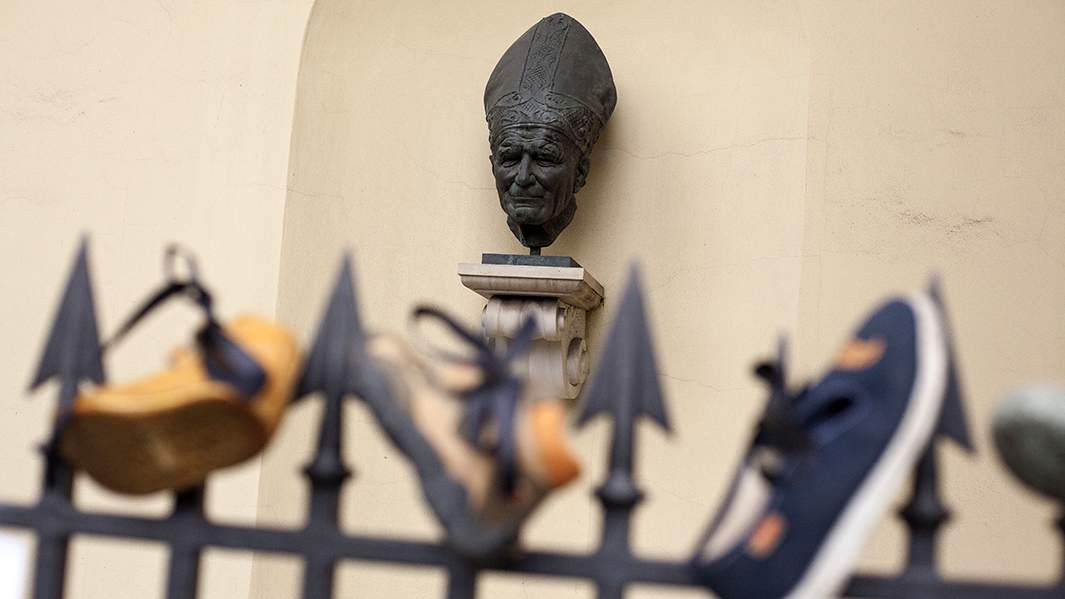 Акция памяти жертв педофилии в Варшаве