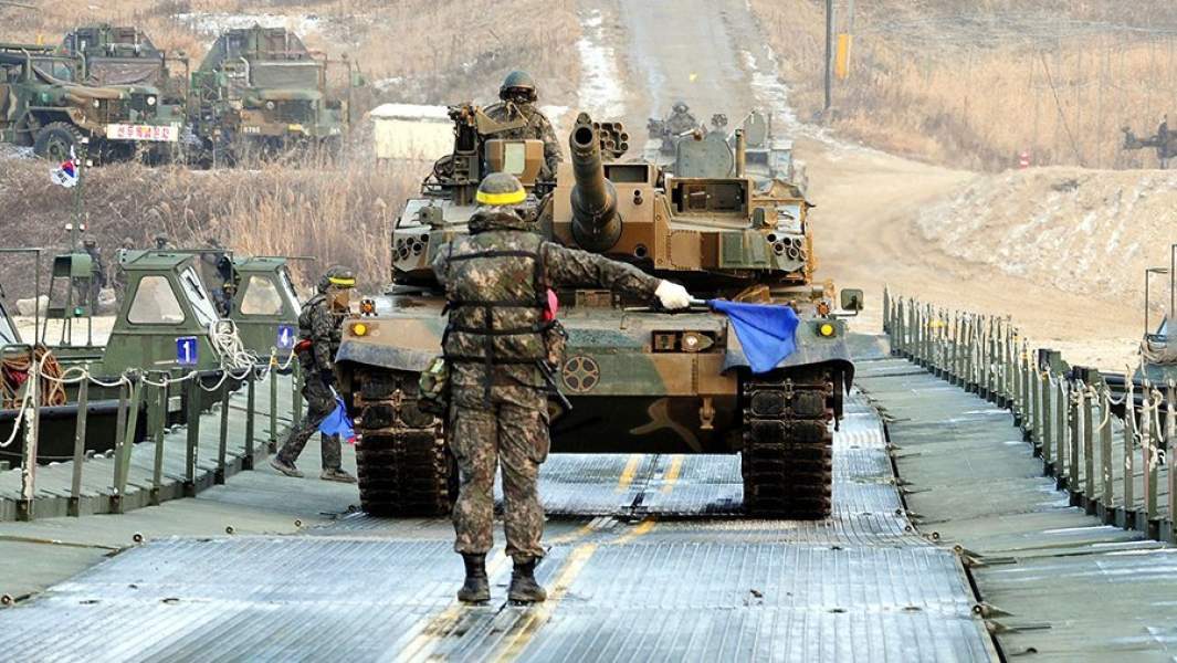 Южнокорейский основной боевой танк K2 «Чёрная пантера» во время учений