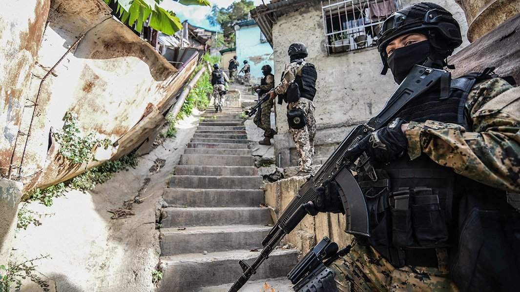 Полиция в Каракасе