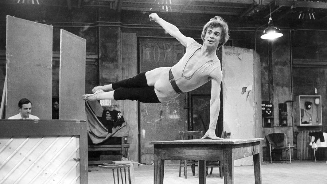 Рудольф Нуреев во время репетиций