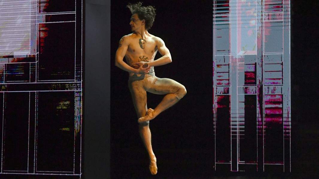 Артист балета Сергей Полунин во время выступления на музыкальной премии BraVo в области классической музыки на Исторической сцене Большого театра, Москва, 2019 год