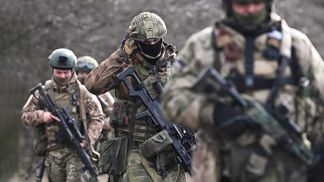 бойцы на фронте