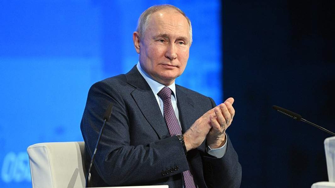 Президент РФ Владимир Путин на XVII съезде Российского союза промышленников и предпринимателей (РСПП) в Московском международном Доме музыки