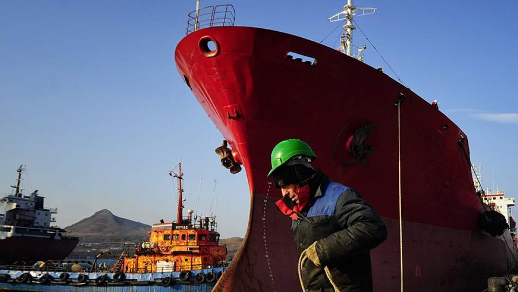 Нефтеналивной порт