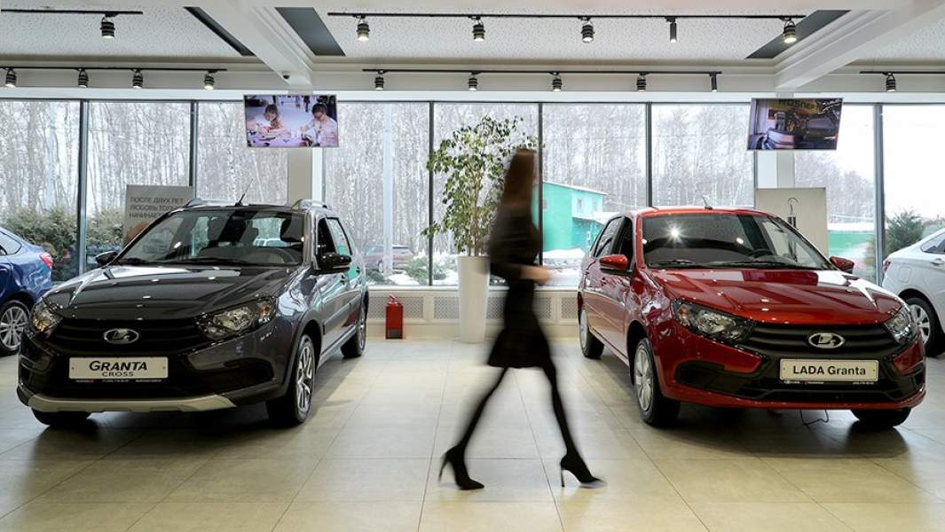 лада гранта автомобили салон