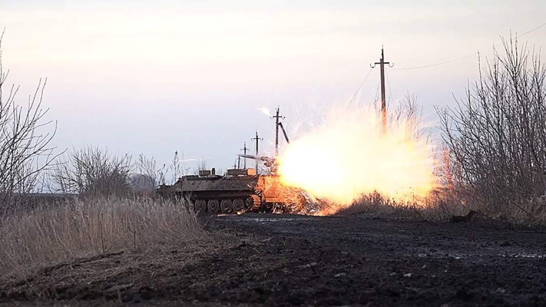 Боевая работа самоходных противотанковых ракетных комплексов "Штурм-С"