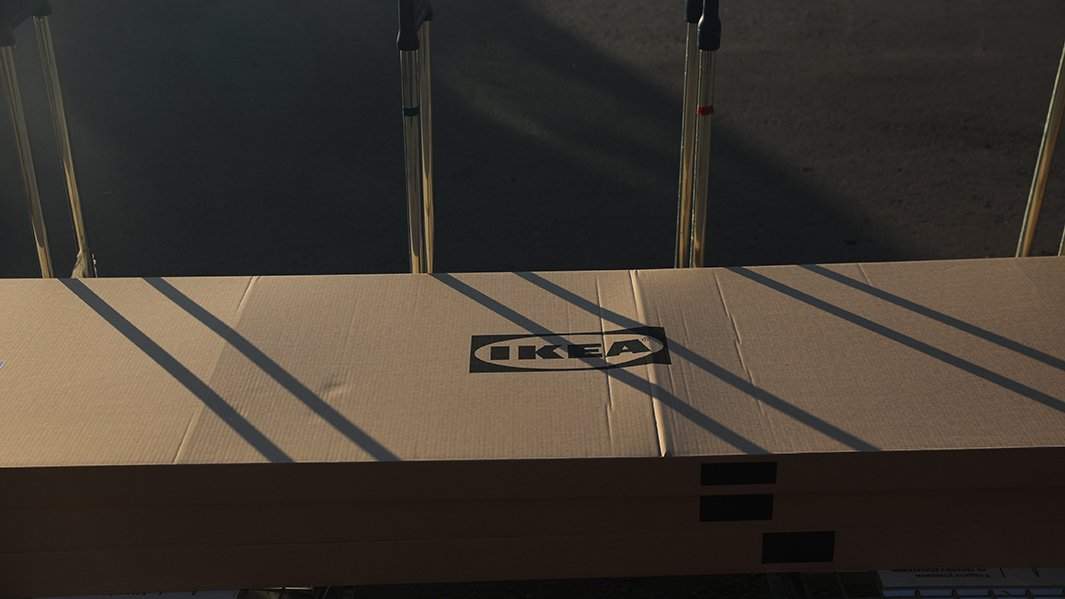 Коробка из магазина Икеа