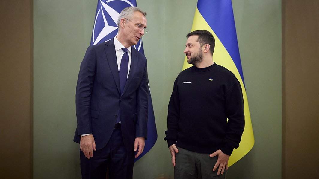 Генсек НАТО Йенс Столтенберг и президент Украины Владимир Зеленский