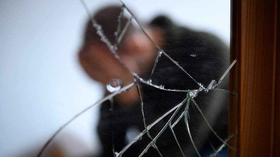 разбитое зеркало