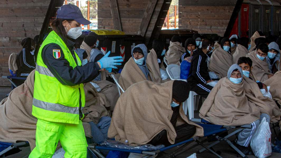 мигранты италия врачи без границ