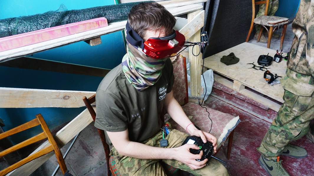 Тренировка управления дроном