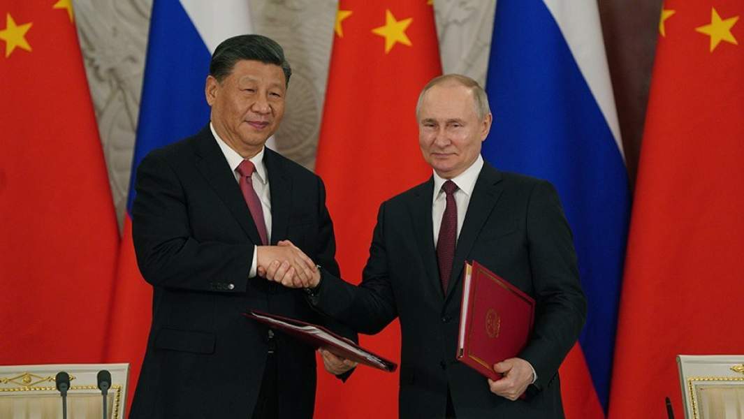 Председатель КНР Си Цзиньпин и президент России Владимир Путин