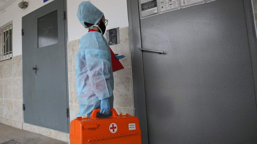 Врач-терапевт городской поликлиники