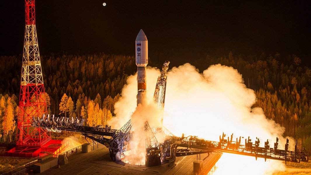 Пуск ракеты-носителя среднего класса Союз-2.1б с космическим аппаратом «Глонасс-К»