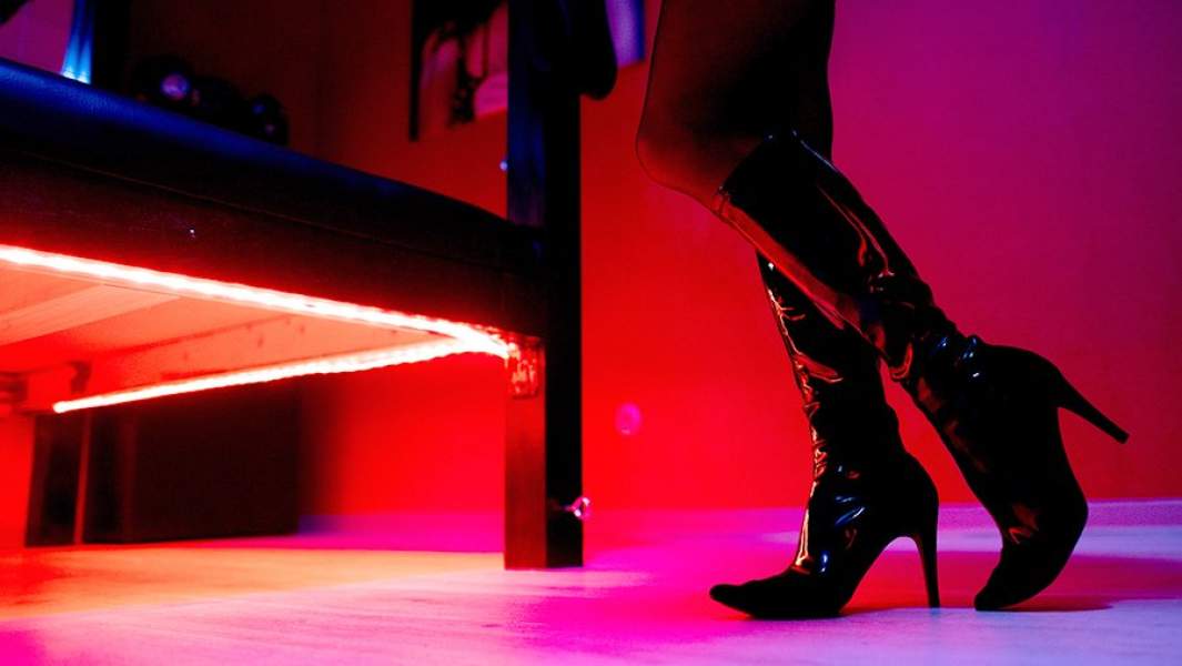 проституция ноги 