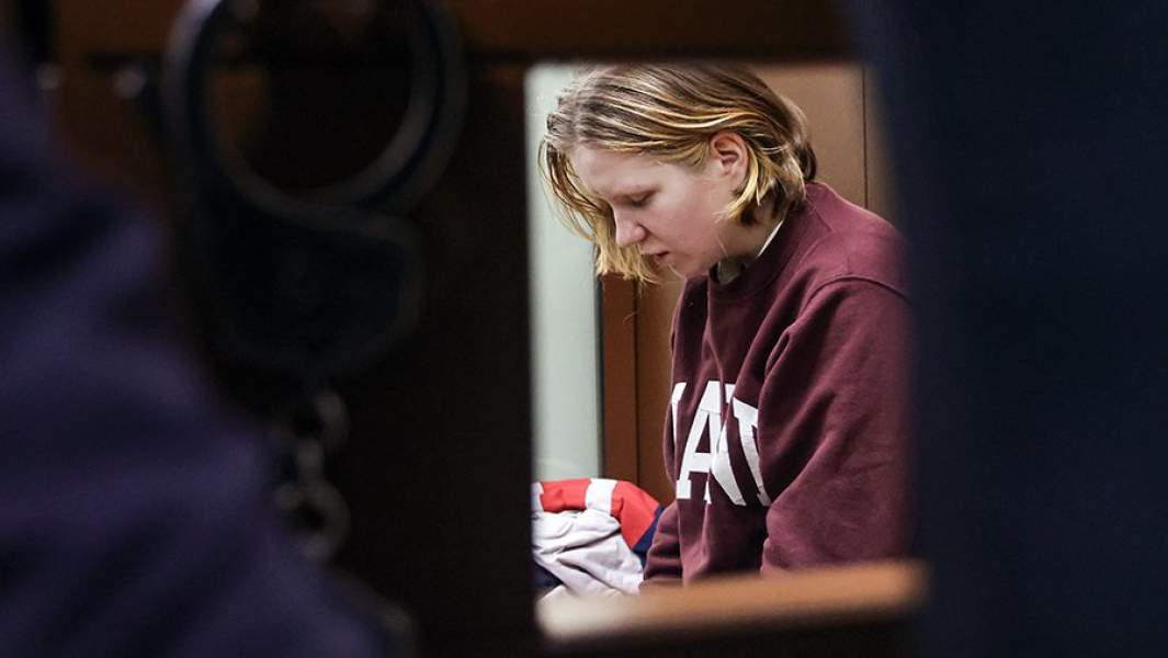 Дарья Трепова во время избрания меры пресечения в Басманном суде