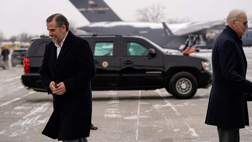 Хантер и Джо Байдены