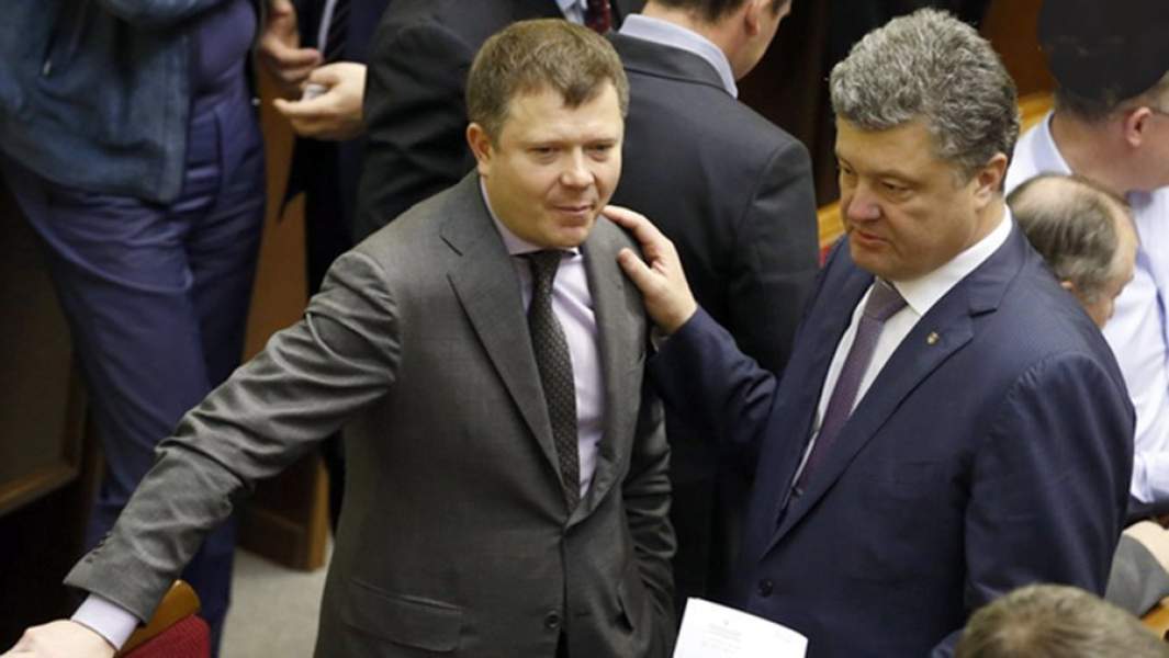 Константин Жеваго и Петр Порошенко в зале Верховной рады Украины