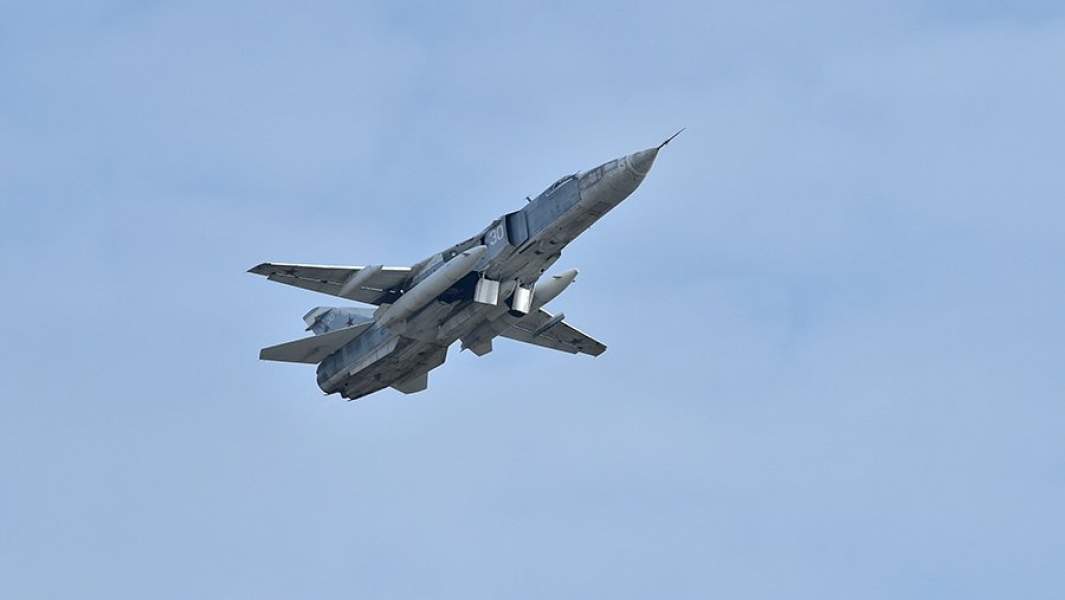 Самолет Су-24 ВКС РФ 