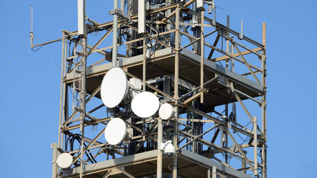 спутниковая вышка