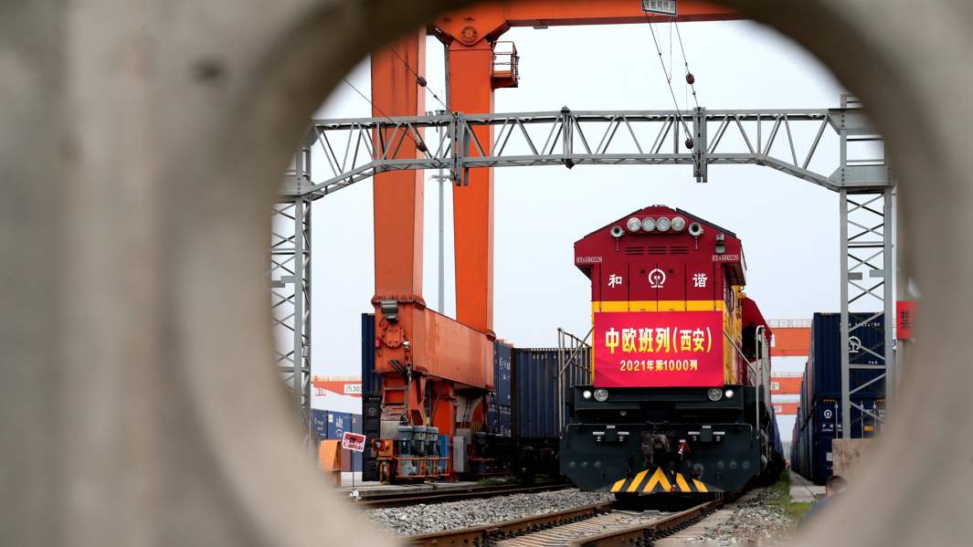 Китайский поезд с товарами