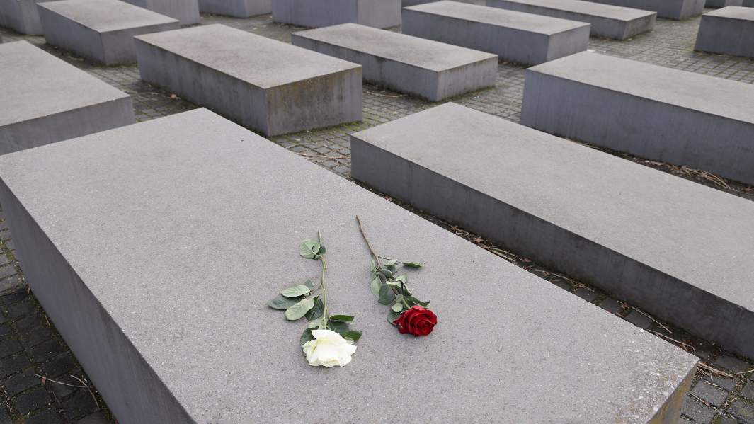 Мемориал жертвам холокоста