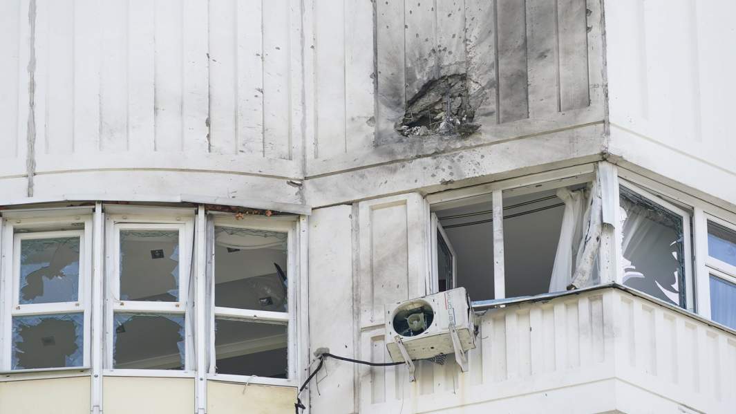 Последствия атаки БПЛА по жилому дому в Москве, 30 мая 2023 года