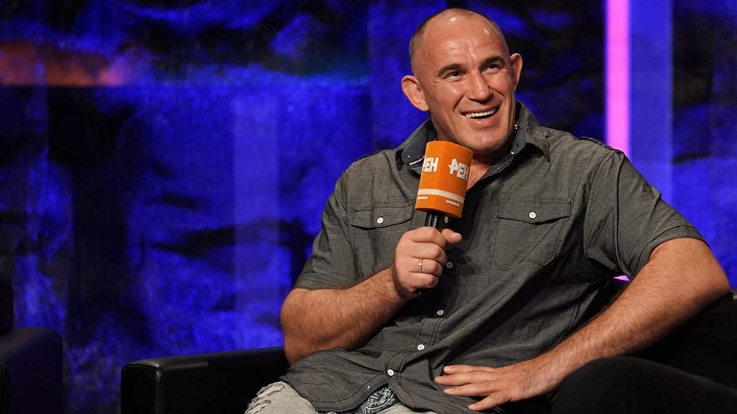 Алексей Олейник