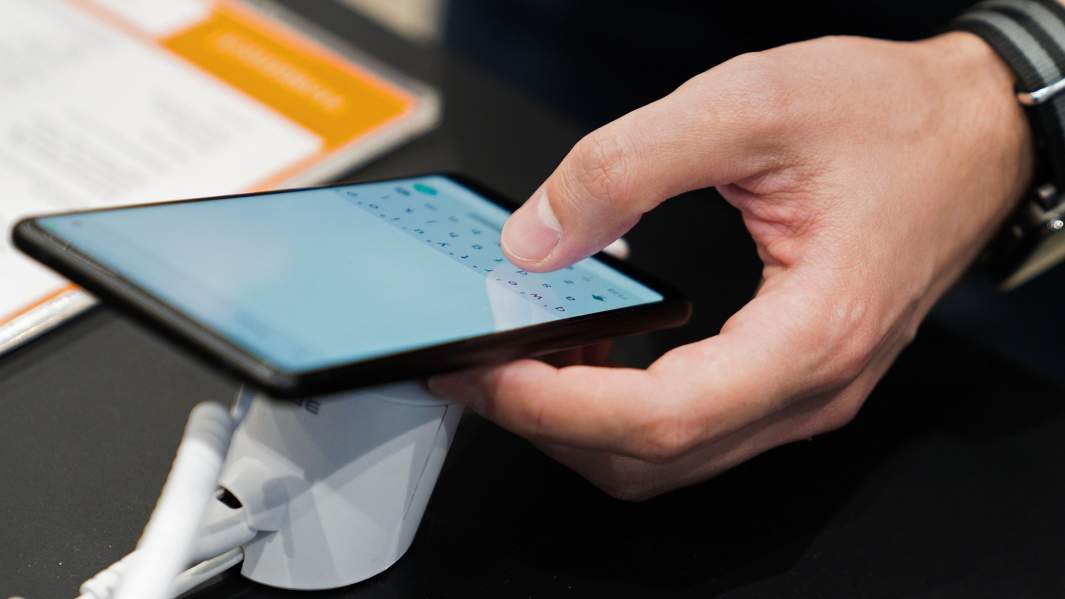 Рука, телефон