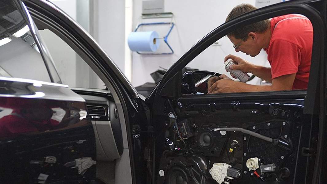 В автосервисе