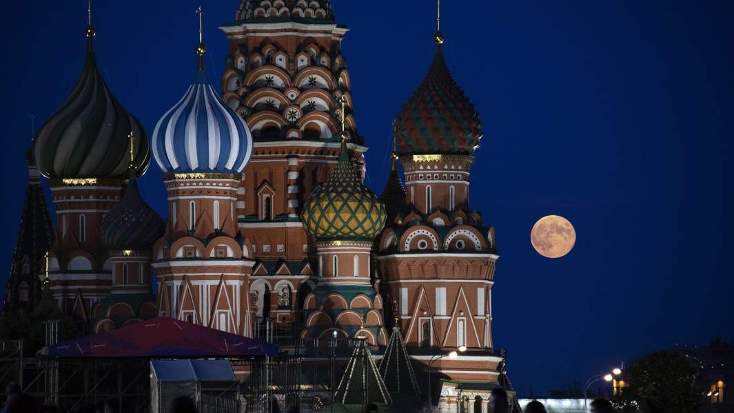 лунное затмение на Красной Площади