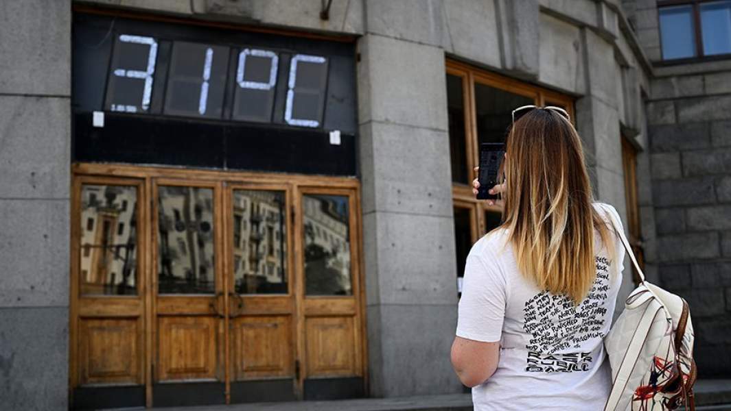 Жара на улице