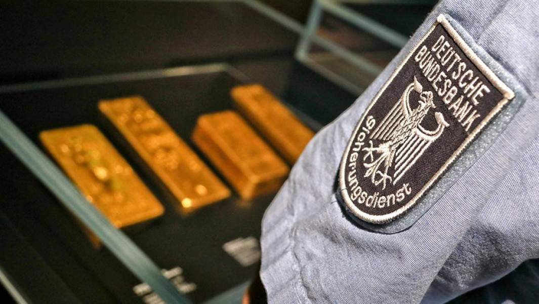 Золотые банковские слитки