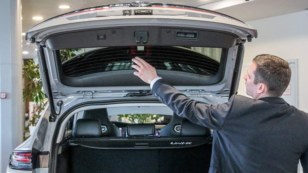 автомобиль 